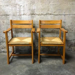 fauteuil bois clair chene orme et paille vintage galerie paris batignolles sieges lartetlafaçon paire face
