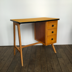 bureau vintage bois clair pieds compas années50 lartetlafaçon brocante paris batignolles pigalle antiquaire