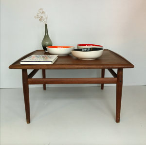 table basse carrée grete jalk palissandre danoise danish scandinavian design paris galerie vintage meuble batignolles epinette