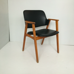fauteuil vintage scandinave bureau armchair noir skai et bois lartetlafaçon boutique vintage batignolles la boutique de caroline danish deskchair