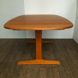 table a manger danoise scandinave galerie paris batignolles 12personnes profil