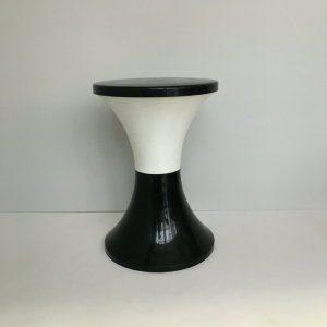 tabouret tamtam noir et blanc pvc annees70 batignollesparis