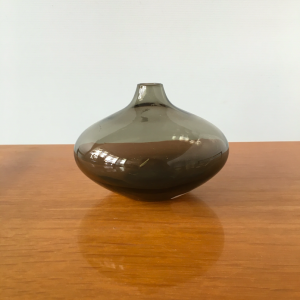 vase soliflore verre souflé gris handmade quality design paris batignolles objets decoration