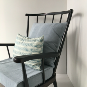 fauteuil baumann eventail vintage bois noir coussins bleu gris la boutique de caroline paris17 selency ruenollet