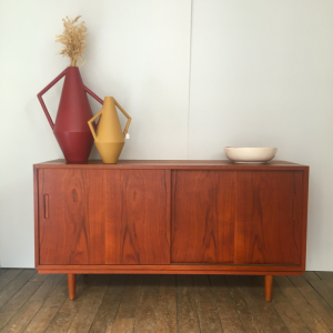 enfilade scandinave danoise meuble rangement buffet vintage galerie paris maison nordik boutique de caroline selency paris17 vase ceramique