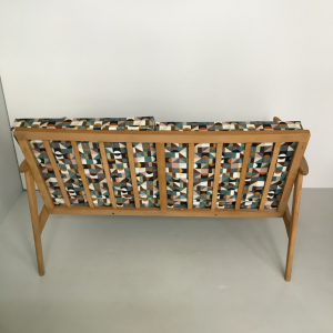 canapé banquette scandinave 2 places tissu velours a motifs