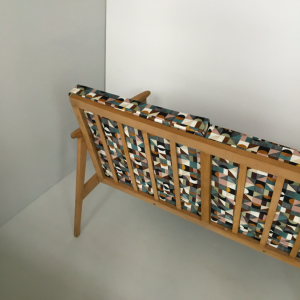 canapé banquette scandinave 2 places tissu velours a motifs boutique vintage paris