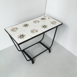 table dappoint sellette pied fer forgé ceramique blanche a motif annees50 3:4