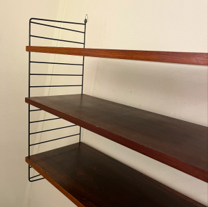 etagere mural string metal noir et palissandre bois annees1960 vintage paris mobilier lartetlafacon