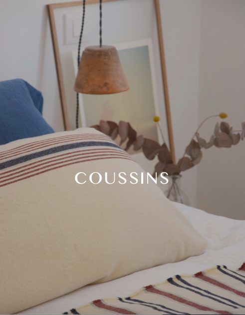 Coussins en drap de laine recyclée Eaux & Forêts – 40×60 cm – 130 €