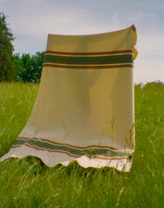 couverture plaid dessus de lit drap de laine recyclée vanoise eaux et forets recycledwoolbedcover