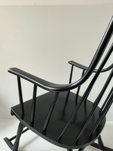 Fauteuil a bascule bois noir Rocking Chair Grandessa Lena Larsson pour Nesto