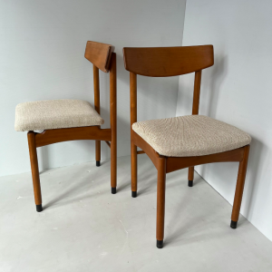 paire de chaise beige bois clair scandinave boutique paris batignolles