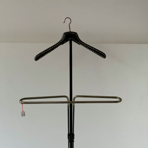 valet metal 1950S vintage room attendants gentleman homme debout