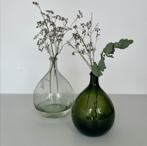 dame jeanne vintage decoration paris brocante objets secondemain champetre renovation batignolles boutique decoration cruche en v