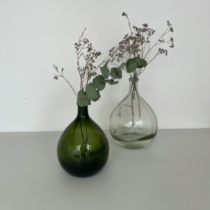 dame jeanne vintage decoration paris brocante objets secondemain champetre renovation batignolles boutique decoration vase ver