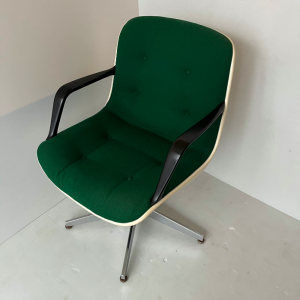 fauteuil design jackson pollock de bureau etoile chromé assise verte dessus