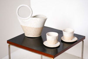 table basse volante steiner guariche vintage french ceramique tasses