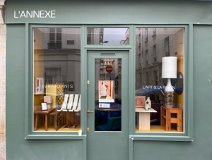 vitrine lannexe lartetlafacon galerie art batignolles en plein rue nollet