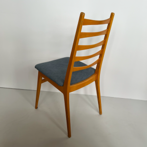 4 chaises de salle amanger benze sitzmobel assise bleu bois clair dosier a barreau vintage shop paris batignolles