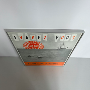 affiche ancienne club mediterrannee gris orange cadre aluminium nielsen sur mesure decoration paris batignolles