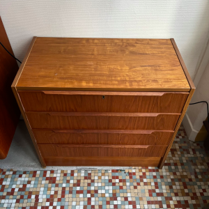 commode vintage scandinave en teck 4 tiroirs brocante paris batignolles vintage shop dessus plateau bis