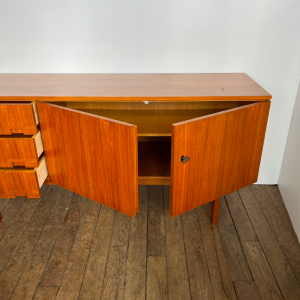 enfilade buffet meuble bas rangement en bois poignées encastrées annees60 portes