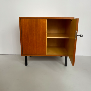 meuble rangement en teck a portes pied metal meuble tv midcentury galerie danoise paris