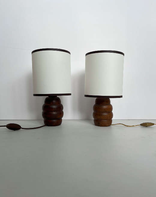 Paire de lampe à poser en bois tourné – 149 € l’une