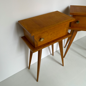 table de chevet french design 1950 pieds compas bois clair lartetlafacon batignolles boutique vintage paris table de nuit paris