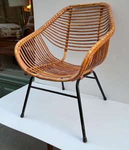 fauteuil rotin ancien vintage pied metal trio noordwolde holland corbeille lartetlafacon batignolles face