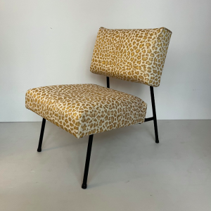 chauffeuse airborne pierre guariche metal tubulaire tissu leopard irisé tapisserie sieges batignolles paris detail 3:4 ga