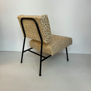 chauffeuse airborne pierre guariche metal tubulaire tissu leopard irisé tapisserie sieges batignolles paris detail dos 3:4