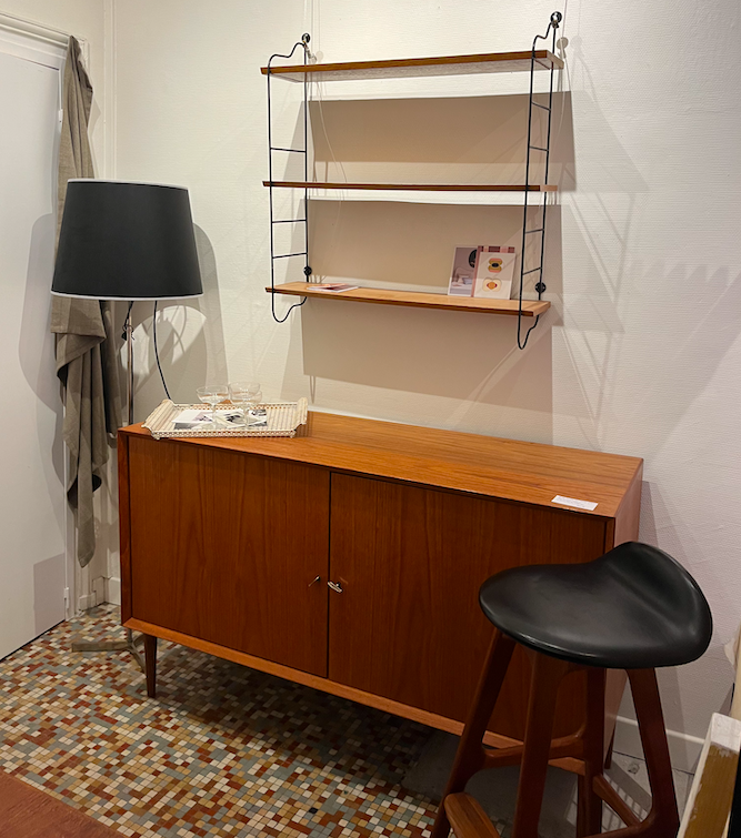 Enfilade bord toit en teck  – L135xP47xH84cm – 950 €