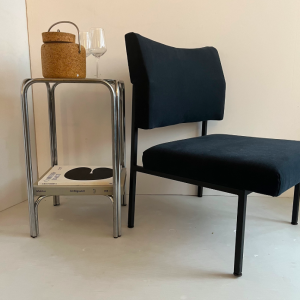 chauffeuse paris moderniste bleu foncé pied metal noir batignolles la boutique de caroline paris17 rue nollet sellette space age verre fumé metal tubulaire chrome seau a glace anders persson melin