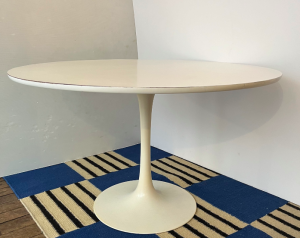 table ronde vintage blanche pied tulipe knoll maurice burke annees70 space age vintage galerie rue nollet paris batignolles lannexe la boutique de caroline profil