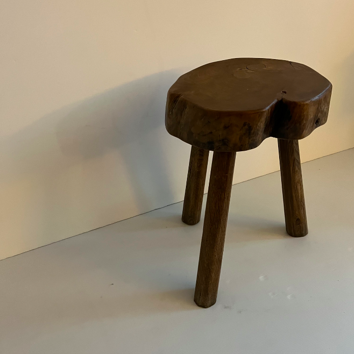 Tabouret bois massif – 180 € soldé 149 €
