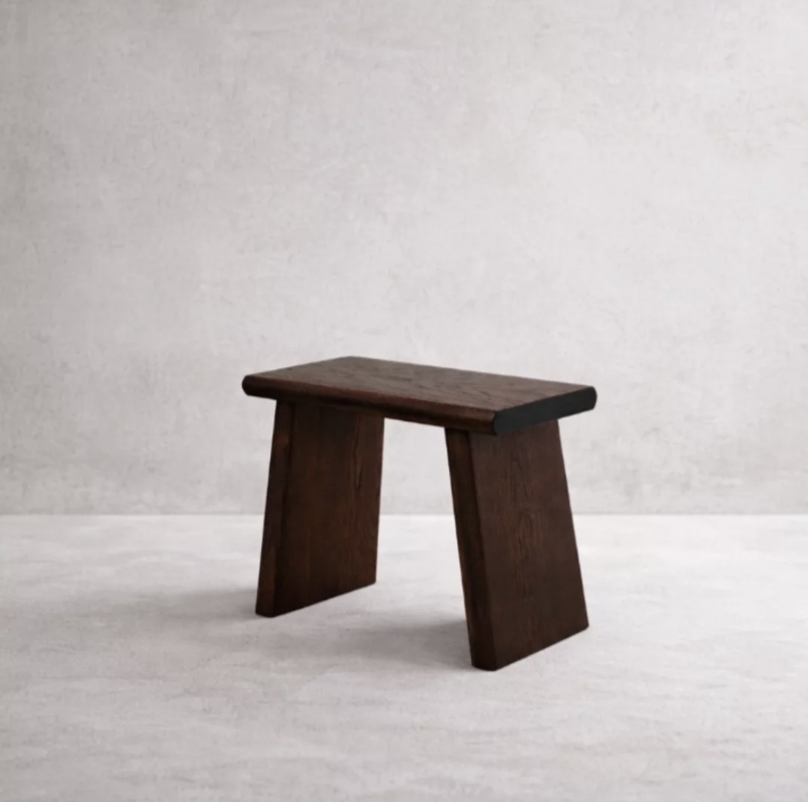 Banc et tabouret en bois massif fait en ile de France –