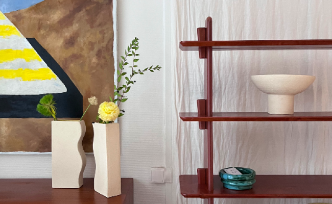 Etagere sur pieds en bois massif, Suède, 1960 – 1900 €