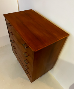 commode chiffonier vintage 5 tiroirs et poignées laiton doré vintage shop paris batignolles angle