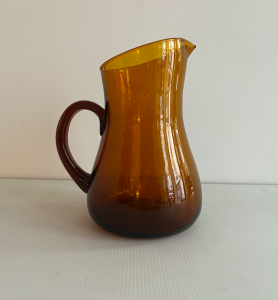carafe vintage ambrée decor brocante paris secondemain batignolles