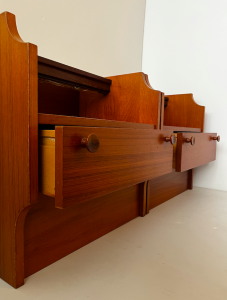 paire de tables de chevet en teck vintage paris boutique midcentury paris nightstand la boutique de caroline decoration tables de nuit bois zoom 3:4