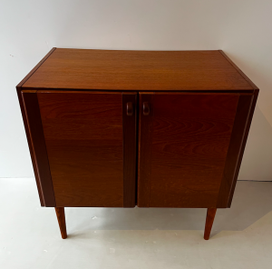 buffet vintage en teck scandinave mobiler paris galerie danoise dessus rue nollet