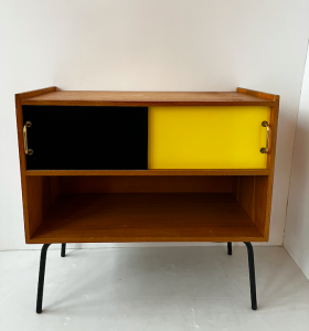 meuble buffet annees50 portes jaune noir pieds metal bois clair brocante paris17eme la boutique de caroline