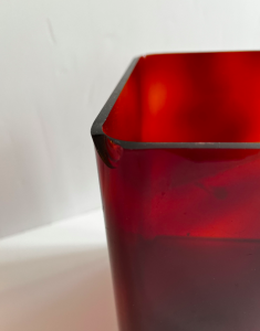 corbeille papier pvc lucite tortuer michel dumas pour roche bobois annees1970 vintage