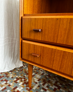 meuble buffet de rangement en teck bois miel clair scandinave lartetlafacon paris17 rue nollet la boutique de caroline clichy