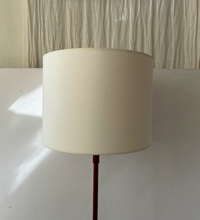 Lampadaire danoise, abat-jour sur mesure – 420 €