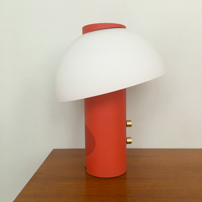 Piccolo, le Luminaire sonore opaline enceinte bluetooth 23 x 30cm – 549 €