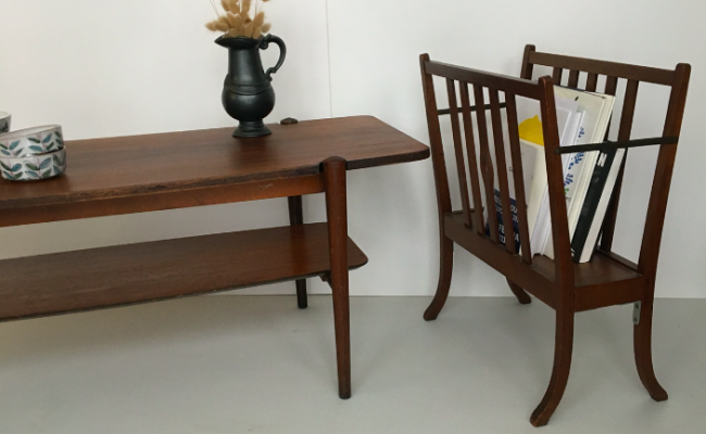 PORTE REVUE ancien en BOIS – 90 €