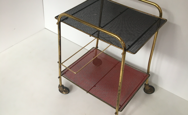 Desserte vintage à roulettes style Matégot L40 x P46 x H60cm – 150 €